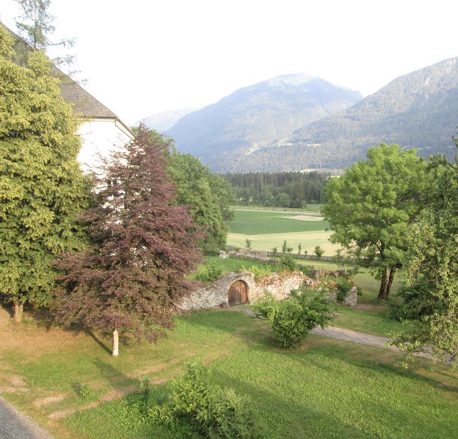 Schloss Manndorf Gaestehaus Kotschach-Mauthen Bagian luar foto